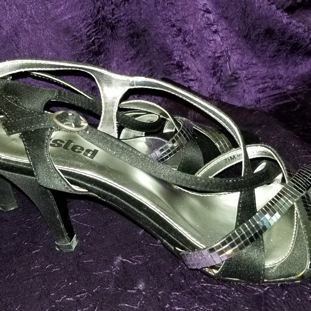 Unlisted Brand Silver & Black Heels Size 6
